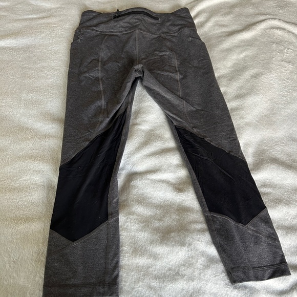 Lululemon capri leggings - Picture 2 of 6